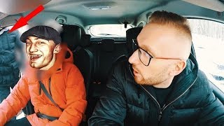 ПАССАЖИР ТАКСИ ПЛЮНУЛ В ПОЛИЦЕЙСКОГО