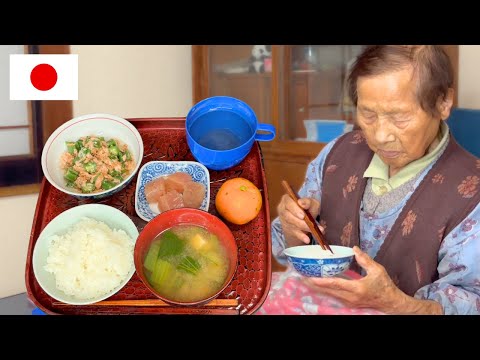 🇯🇵Dinner with My Japanese Grandma (94) | Living in the Countryside Alone