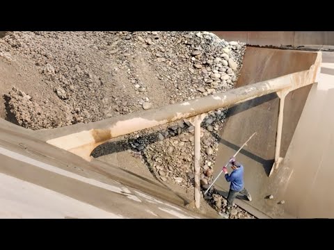 Barge unloading 2900 tons of large cobblestones - Relaxing video stream - Barge work vlog