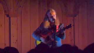 Chris Leslie at Folk in the Barn