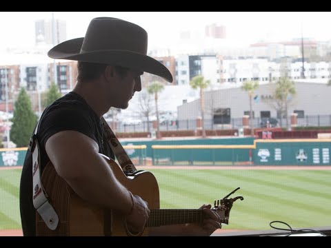 Luke Berryhill may become a country singer after baseball
