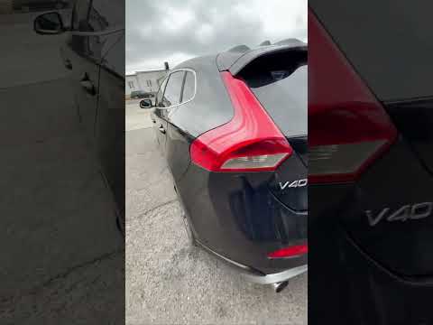 фото volvo v40 ii 0