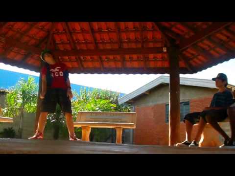 Nickolas Bernard Feat Biehc ‹‹Agora é a sua vez›› FREESTEP2013