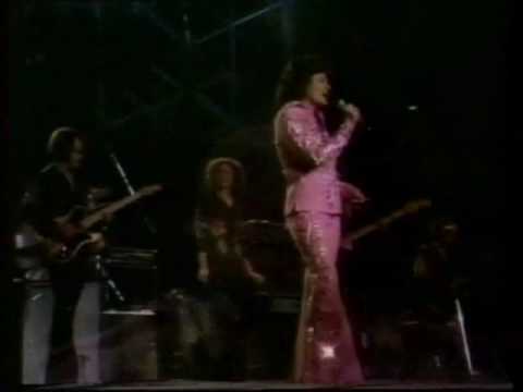 JEANNE PRUETT   Satin Sheets