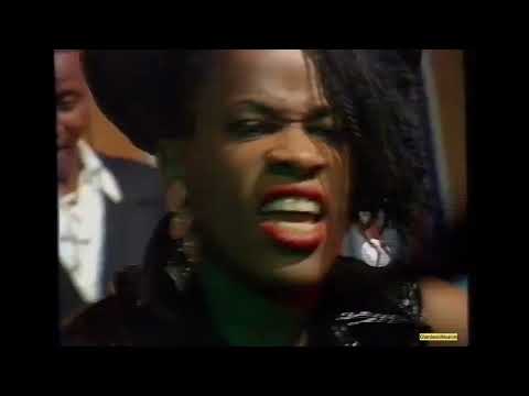 Degrees Of Motion ft. Biti - Soul Freedom (Free Your Soul), UK TV 1992