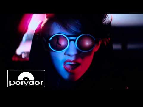 Salvare x La Roux - In For The Kill (Remix)