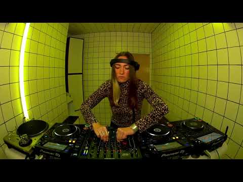 Second Sight - McKenzie | HÖR - Nov 15 / 2022