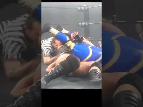 Ashley D amboise vs Samantha Starr