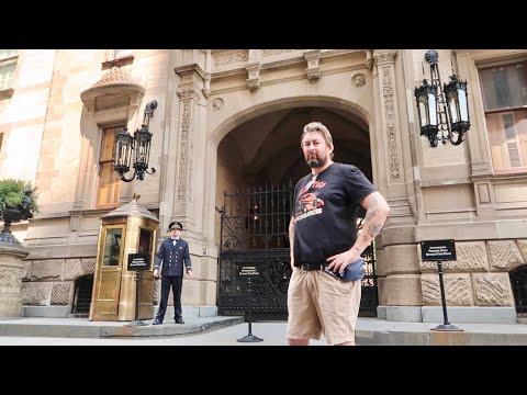 The Final Moments of John Lennon - Visiting The Dakota & His First NYC Apartment / Strawberry Fields