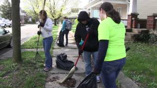 preview picture of video 'The 6th Annual Earlham/Richmond Day of Service'