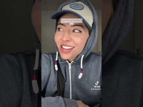 Quand la prof te met à côté de quelqu’un que tu connais pas