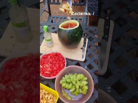 Making Cocktail |🍻#cocktails #making #home #fruits #magicmomentdrinkshayri #apple #lime #grape