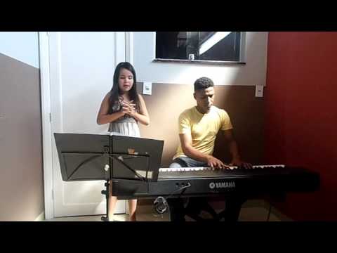 Velha Infância   Lavínia Tavares