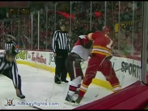 Zenon Konopka vs Tom Kostopoulos Nov 15, 2011