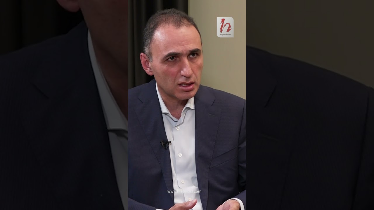 Զելենսկին նախկին ծաղրածու է, Փաշինյանը՝ իսկական ծաղրածու