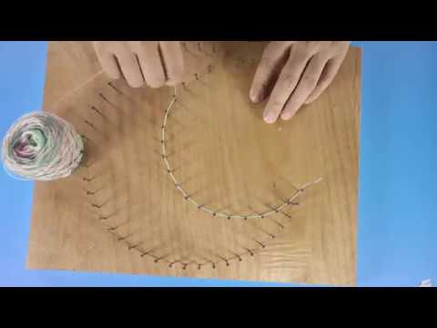 ¿Cómo hacer una luna con hilos?