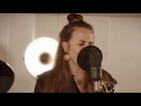 Dickes B - SEEED - Julia Gamez Martin & Damian Omansen (Great COVER)