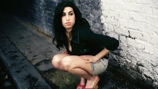 Amy Winehouse - I heard Love is blind (lyrics)