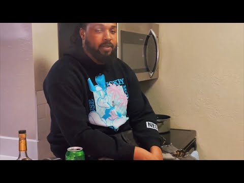 Ace Makaveli - Bitches