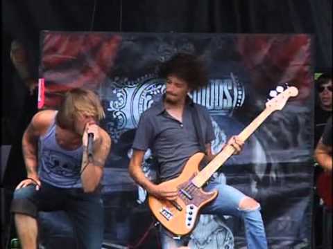 Chiodos-The Undertaker's Thirst For Revenge Is Unquenchable (Live)