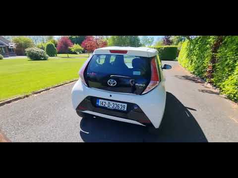 Toyota Aygo FINANCE ARRANGED * 1.0 VVTI X-PRESSION - Image 2