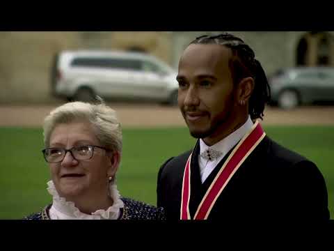 F1 champion Lewis Hamilton receives knighthood