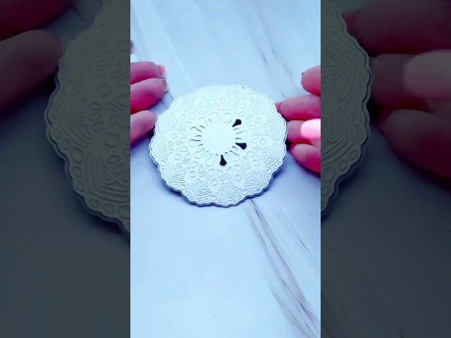 Vídeo relacionado con Scnvsi-Troqueles de Corte de Metal para Libros de Lectura, Plantilla de colección de Recortes, Troqueles, Tarjetas en Relieve, Plantilla para álbum de Fotos, decoración del Molde