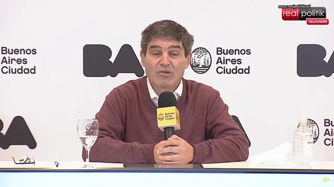 Fernán Quirós: "Estaremos varias semanas en valores altos en la curva de contagios