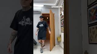 EAE! Como é feita uma tatuagem de gorila com cobra em Old School #oldschool #tattoo #tatuagem