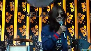 Download lagu Syair Sang Pari-Pari - Zamani SLAM Live at HRC Melaka 16.03.2019 mp3 Download lagu Syair Sang Pari-Pari - Zamani SLAM Live at HRC Melaka 16.03.2019 mp3