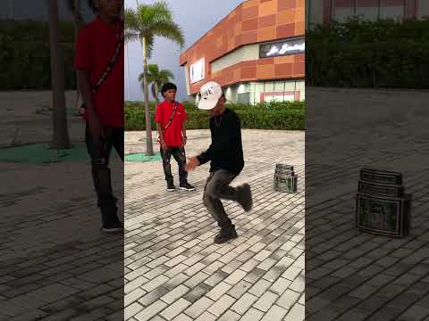 El Rey del Guarapo, El Menor de los vaciles 😛