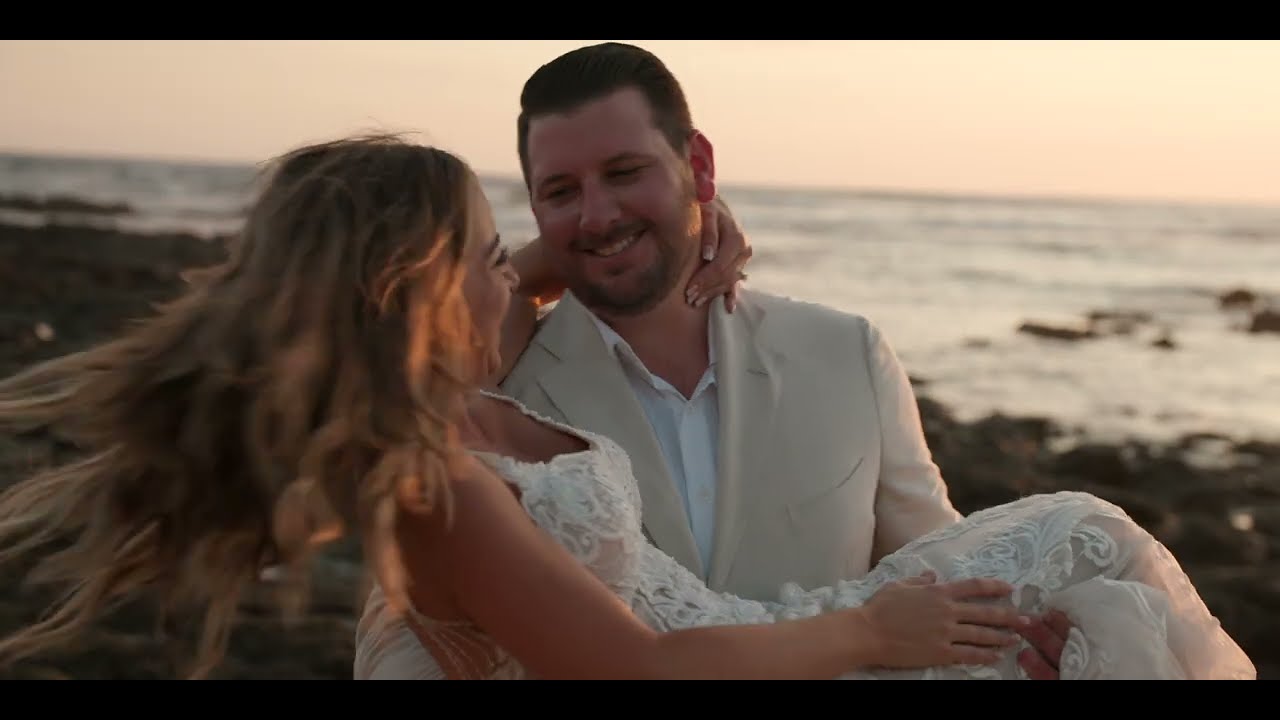 Charming Wedding in Avellanas • Molly + Alec