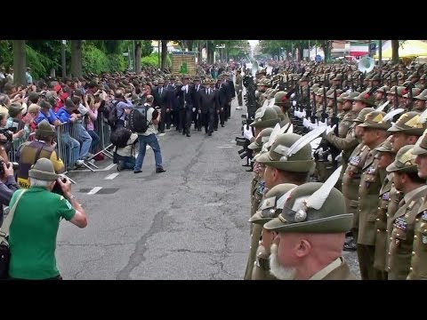 140511 ACS alpini Pordenone ... Onori, inizio sfilata, Reduci