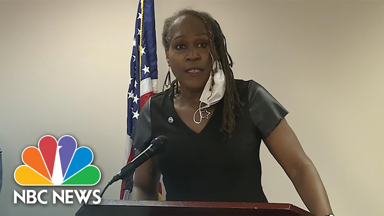 Minneapolis Official Sings 'Amazing Grace' In Emotional Tribute To George Floyd | NBC News NOW - YouTube