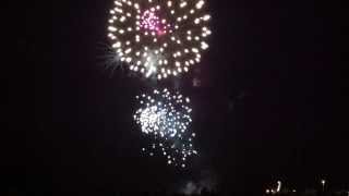 preview picture of video 'Musselburgh Fireworks'