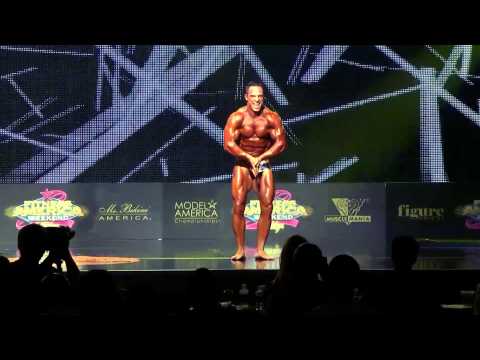 Musclemania TV - Ed Mazzuchelli at Musclemania America 2013