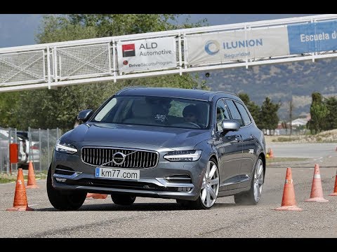 Volvo V90 2016 – Maniobra de esquiva (moose test) y eslalon | km77.com