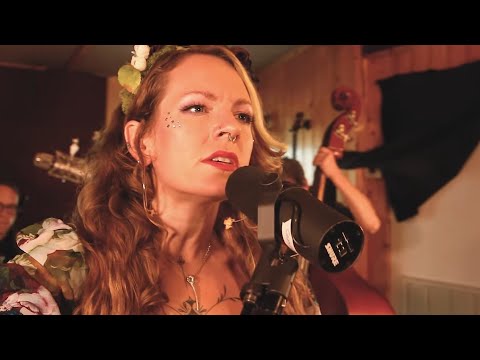 Meredith Moon - Poseidon (Americanafest Sessions)