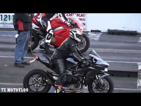 Thumbnail for H2 Ninja vs Ducati Panigale V4 drag race