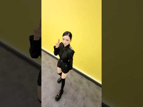 Keep SHAKIN’ #aespa #æspa #에스파#KARINA #카리나 #LEMONADE #aespaLEMONADE