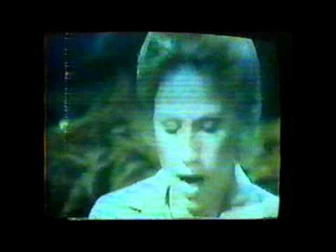 GH 1979 Late Mar ~ Rick & Lesley - On The Rocks (4)