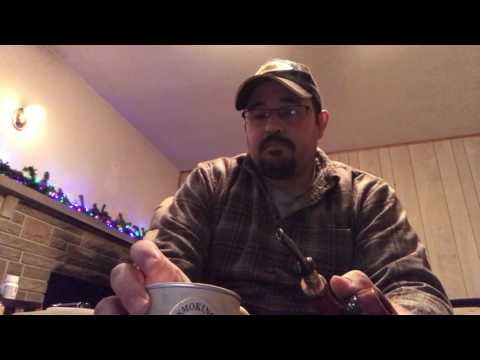 Inaugural pipe musings and tobacco review. Ashton's Black Parrot part 1