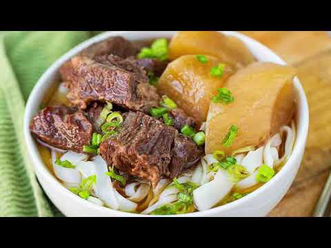 🍜 Braised Beef Ho Fun Noodle Soup – Rich & Flavorful Cantonese Recipe! 🥩