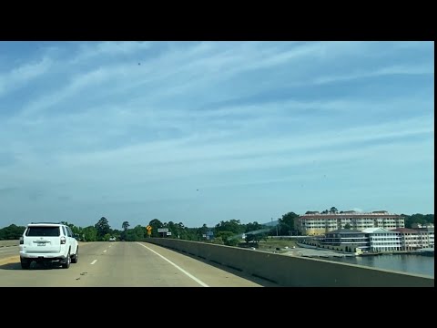 image-Is Lake Hamilton water clear?