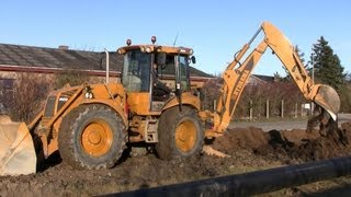 preview picture of video 'Hydrema 926D Digging A Trench'