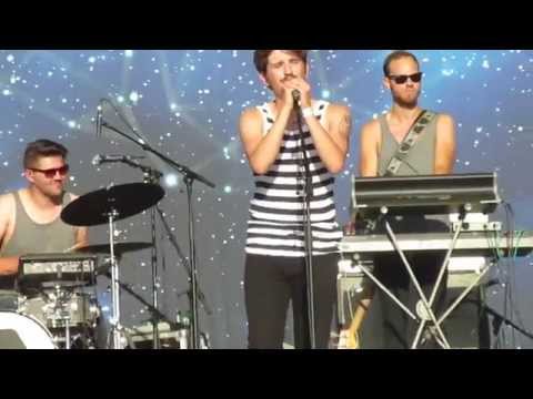 Tout Va Bien - This Fight @ Lokerse Feesten 2015