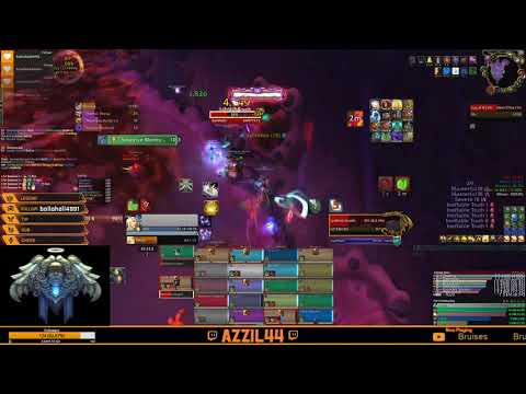 Mythic Carapace of N'zoth (No Pants and Vinum et Feminae) Holy Priest perspective