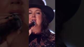 Toby Keith&#39;s daughter sings &quot;Don&#39;t Let the Old Man In&quot; in honour of her late father. #shorts