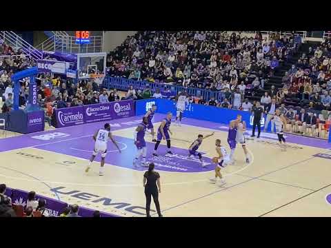 .RESUMEN DEL PARTIDO UEMC REAL VALLADOLID 76-ZUNDER PALENCIA 70