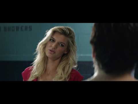 Baywatch (Clip 'Ronnie Shower')